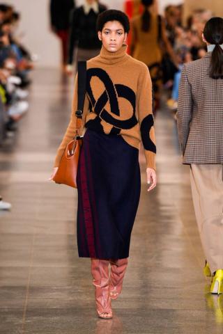 6 τρόποι για να υιοθετήσεις το πιο ωραίο στιλ στο γραφείο