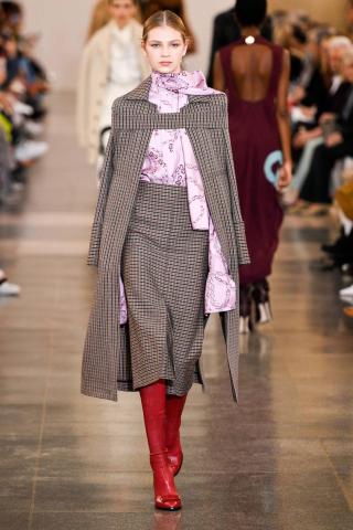 6 τρόποι για να υιοθετήσεις το πιο ωραίο στιλ στο γραφείο