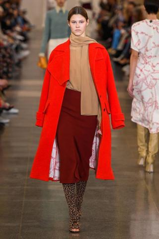 6 τρόποι για να υιοθετήσεις το πιο ωραίο στιλ στο γραφείο