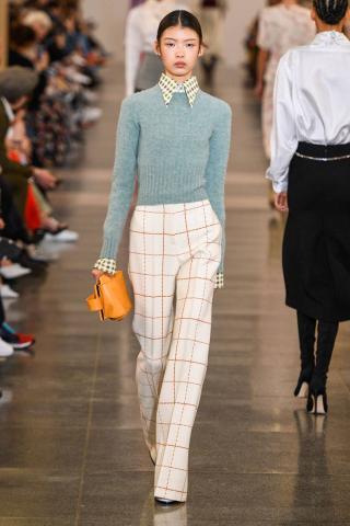 6 τρόποι για να υιοθετήσεις το πιο ωραίο στιλ στο γραφείο