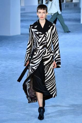 Τα 7 πιο φρέσκα trends που πρέπει να βάλεις στη ντουλάπα σου τώρα