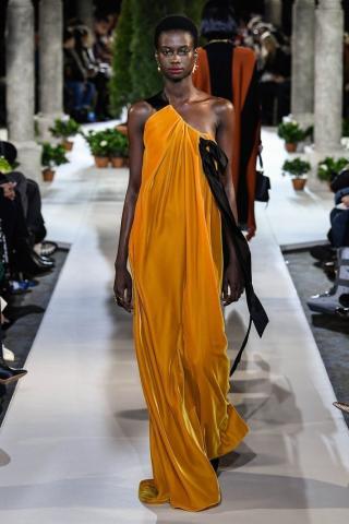 Τα 7 πιο φρέσκα trends που πρέπει να βάλεις στη ντουλάπα σου τώρα