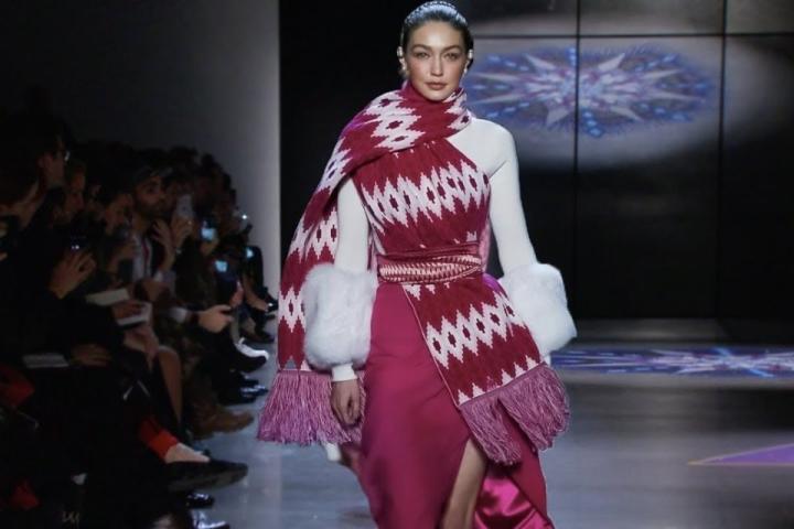 Η μόδα «μίλησε» και αυτό είναι το αγαπημένο της χρώμα