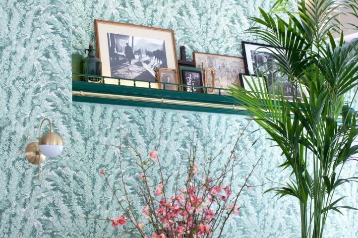 "Σερσέ Λα Φαμ" στην οδό Μητροπόλεως "Σερσέ Λα Φαμ" στην οδό Μητροπόλεως