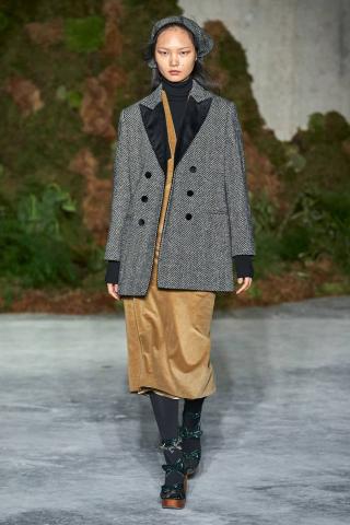 Να γιατί ο συνδυασμός καφέ-μαύρου χρώματος είναι super hot αυτή τη στιγμή!