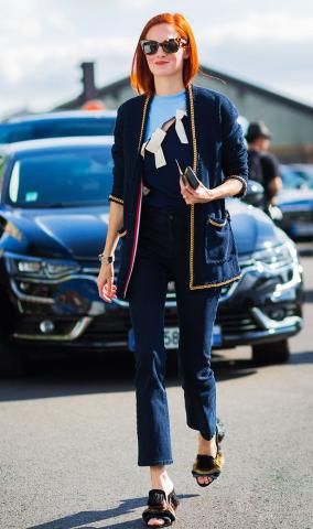 H μεγάλη επιστροφή της ζακέτας είναι γεγονός! Δες πώς τη φοράνε οι top fashionistas