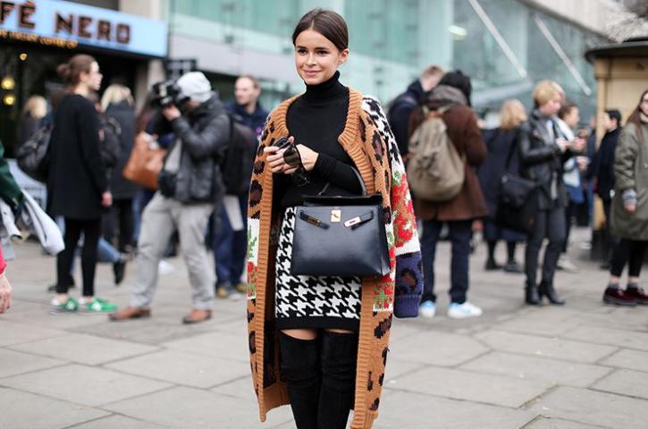 H μεγάλη επιστροφή της ζακέτας είναι γεγονός! Δες πώς τη φοράνε οι top fashionistas