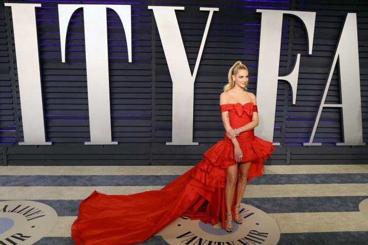 Vanity Fair Party 2019: Το κόκκινο χαλί και η κυρία που έκλεψε τις εντυπώσεις