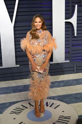 Vanity Fair Party 2019: Το κόκκινο χαλί και η κυρία που έκλεψε τις εντυπώσεις