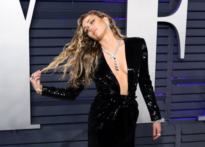 Vanity Fair Party 2019: Το κόκκινο χαλί και η κυρία που έκλεψε τις εντυπώσεις