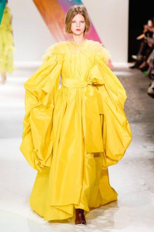 Δώσε όγκο και ανέμελο styling στα μαλλιά σου με ένα πολύ απλό τρικ