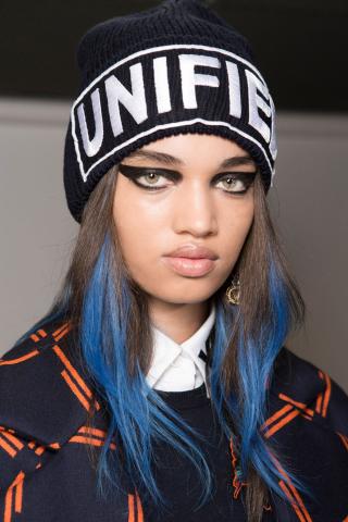 6 αποχρώσεις που θα θέλεις να δοκιμάσεις στα μαλλιά σου αυτή την άνοιξη 6 αποχρώσεις που θα θέλεις να δοκιμάσεις στα μαλλιά σου αυτή την άνοιξη