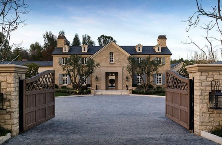 Το υπέροχο σπίτι των Kardashian – West που κόστισε στο ζευγάρι 20 εκατομμύρια δολάρια