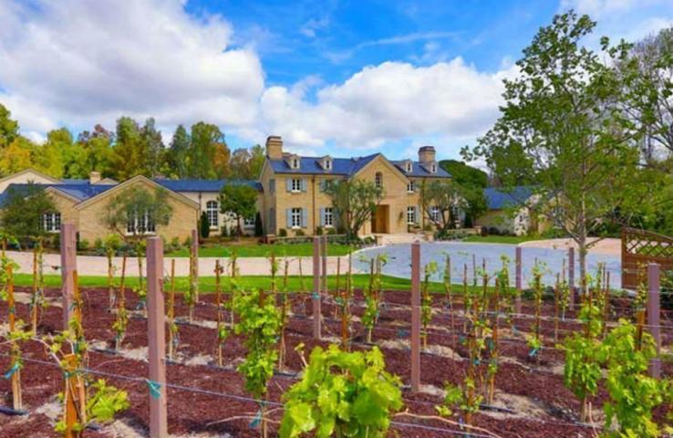 Το υπέροχο σπίτι των Kardashian – West που κόστισε στο ζευγάρι 20 εκατομμύρια δολάρια