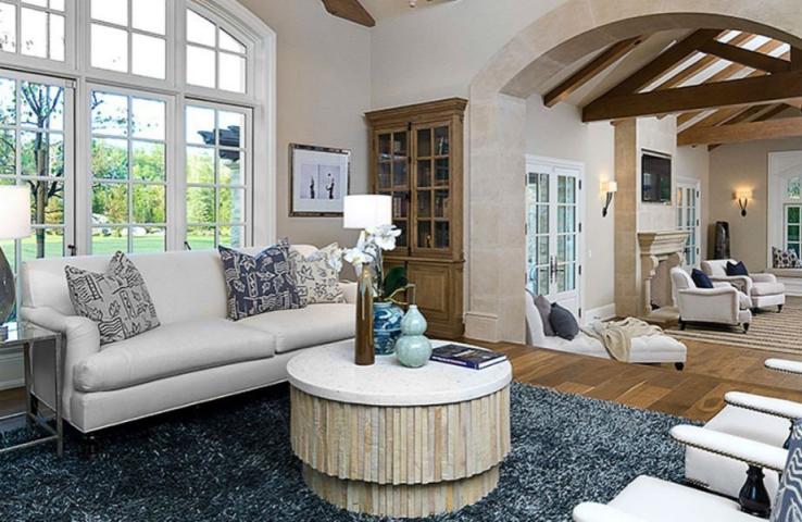 Το υπέροχο σπίτι των Kardashian – West που κόστισε στο ζευγάρι 20 εκατομμύρια δολάρια