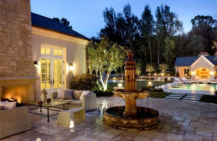 Το υπέροχο σπίτι των Kardashian – West που κόστισε στο ζευγάρι 20 εκατομμύρια δολάρια