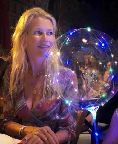 10 λήψεις της 48χρονης Claudia Schiffer που αποδεικνύουν πως παραμένει υπέροχη 10 λήψεις της 48χρονης Claudia Schiffer που αποδεικνύουν πως παραμένει υπέροχη