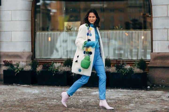 Το απόλυτο πουλόβερ της άνοιξης που θα λατρέψεις είναι αυτό...