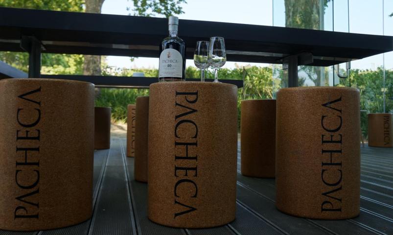 Το "The Wine House Hotel" στην Πορτογαλία δεν μπορεί να σε αφήσει αδιάφορο... Το "The Wine House Hotel" στην Πορτογαλία δεν μπορεί να σε αφήσει αδιάφορο...