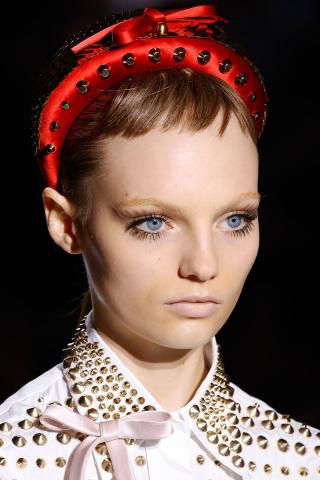 Xαμός σε όλα τα social media με αυτό το αξεσουάρ μαλλιών Xαμός σε όλα τα social media με αυτό το αξεσουάρ μαλλιών