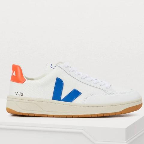 Αυτά είναι τα ανοιξιάτικα sneakers που έχουν γίνει viral Αυτά είναι τα ανοιξιάτικα sneakers που έχουν γίνει viral