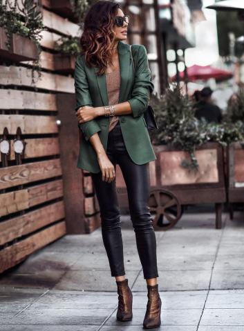 Πώς να φορέσεις το (fake) δέρμα και να κλέψεις τις εντυπώσεις