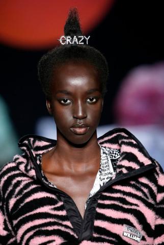 Hair Clips: Να πώς θα υιοθετήσεις κι εσύ στα μαλλιά σου τη Νο1 τάση της άνοιξης