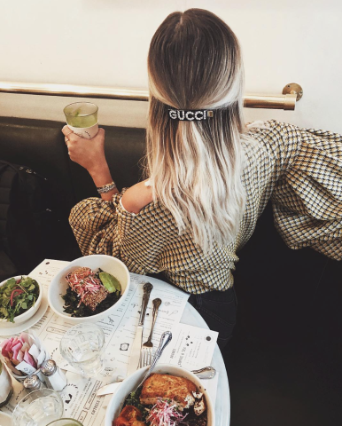 Hair Clips: Να πώς θα υιοθετήσεις κι εσύ στα μαλλιά σου τη Νο1 τάση της άνοιξης