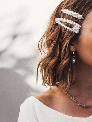 Hair Clips: Να πώς θα υιοθετήσεις κι εσύ στα μαλλιά σου τη Νο1 τάση της άνοιξης