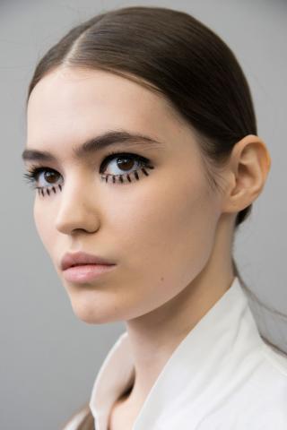 Huge Trend: Να πώς πρέπει να βάψεις τα μάτια σου αν έχεις βαρεθεί τα smokey eyes Huge Trend: Να πώς πρέπει να βάψεις τα μάτια σου αν έχεις βαρεθεί τα smokey eyes