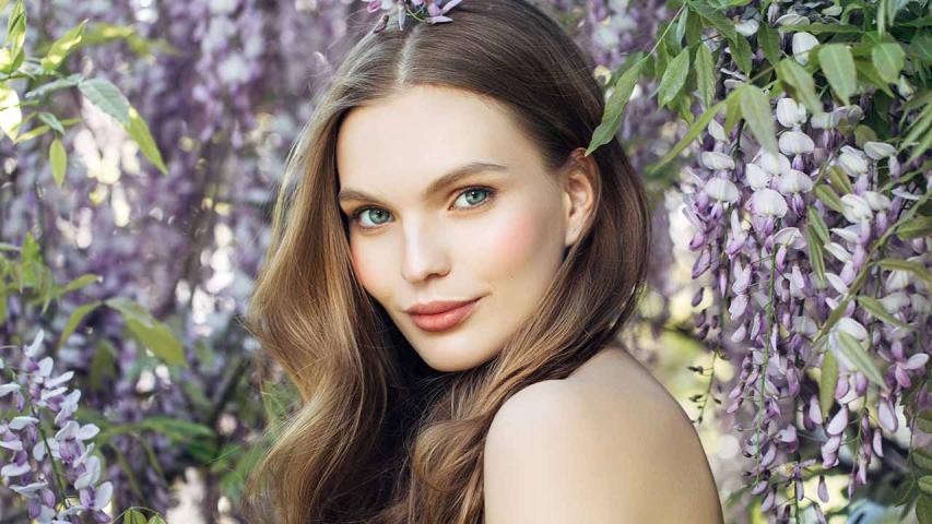 4 καλλυντικά που πρέπει οπωσδήποτε να έχεις στο νεσεσέρ σου αυτή την άνοιξη