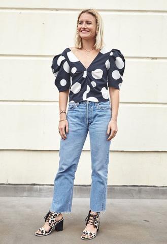 The Puff Sleeves Trend: 4 τρικς για να μην φορέσεις λάθος αυτές τις μπλούζες