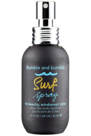 Βρήκαμε τα 9 πιο ωραία salt sprays για να αποκτήσεις look παραλίας μέσα στον Μάρτιο