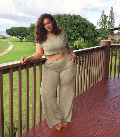 Η σωσίας της Meghan Markle είναι plus size model και προκαλεί σύγχυση Η σωσίας της Meghan Markle είναι plus size model και προκαλεί σύγχυση