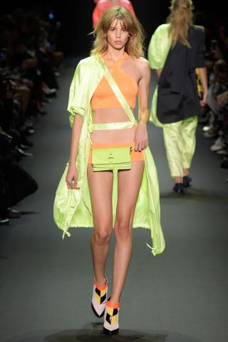 Colour Trends για την Άνοιξη-Καλοκαίρι 2017 Colour Trends για την Άνοιξη-Καλοκαίρι 2017