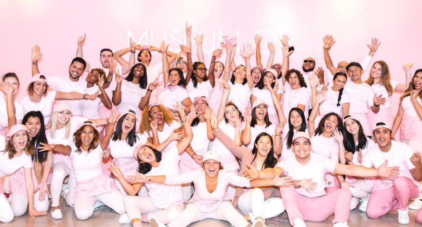 Το Museum of Ice Cream είναι πραγματικά εντυπωσιακό και πολύ ροζ Το Museum of Ice Cream είναι πραγματικά εντυπωσιακό και πολύ ροζ