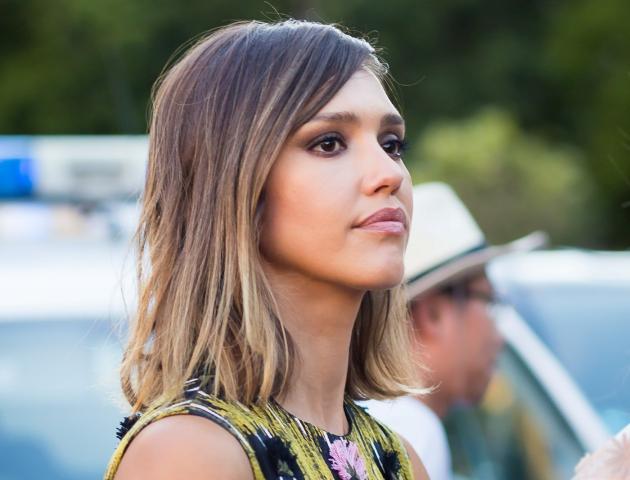 Πόσα θα πλήρωνες για να νοικιάσεις την 4ώροφη έπαυλη της Jessica Alba;