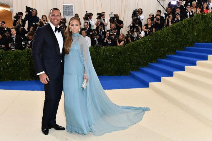 Met Gala 2017: Όλες οι εμφανίσεις από το κόκκινο χαλί