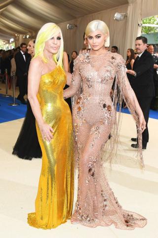 Met Gala 2017: Όλες οι εμφανίσεις από το κόκκινο χαλί