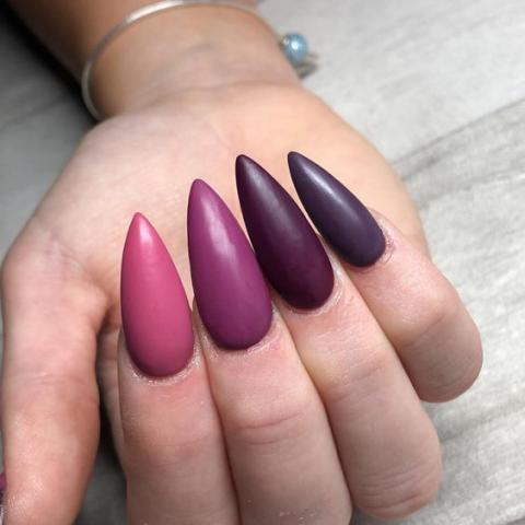 Gradient Nails: Το μανικιούρ που μπορείς να κάνεις μόνη σου και αποτελεί την πιο hot τάση