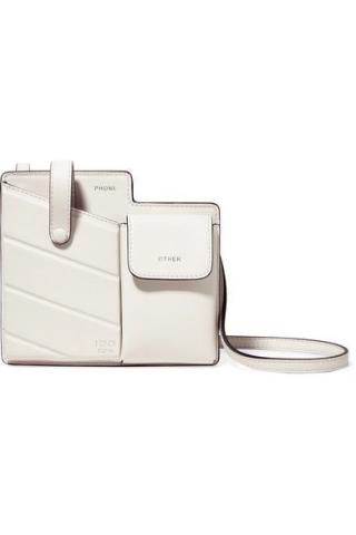 Επιτέλους! Έγινε τάση η τσάντα που θα λατρέψουν όλες οι γυναίκες Επιτέλους! Έγινε τάση η τσάντα που θα λατρέψουν όλες οι γυναίκες