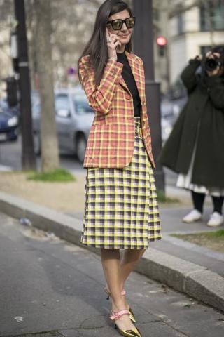 Το πιο δημοφιλές σχέδιο της άνοιξης θα θες να το φοράς από την κορυφή ως τα νύχια