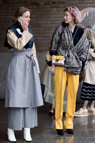 Το πιο δημοφιλές σχέδιο της άνοιξης θα θες να το φοράς από την κορυφή ως τα νύχια