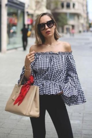 Το πιο δημοφιλές σχέδιο της άνοιξης θα θες να το φοράς από την κορυφή ως τα νύχια