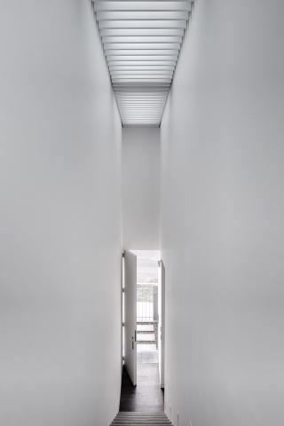 Ένα σπίτι στις αποχρώσεις του γκρι