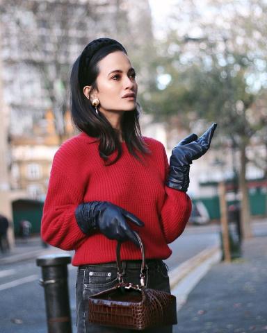 Υπάρχει ένα αξεσουάρ από τη δεκαετία των 20’s που έχει γίνει viral και υπάρχει στην ντουλάπα της γιαγιάς σου! Υπάρχει ένα αξεσουάρ από τη δεκαετία των 20’s που έχει γίνει viral και υπάρχει στην ντουλάπα της γιαγιάς σου!