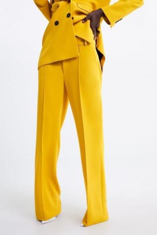 Την Ιβάνκα Τραμπ δεν την συμπαθούμε πολύ, αυτό που φοράει όμως μας άρεσε τέρμα