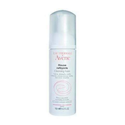 Οι δερματολόγοι μας συστήνουν τα καλύτερα καθαριστικά προσώπου για λιπαρές επιδερμίδες