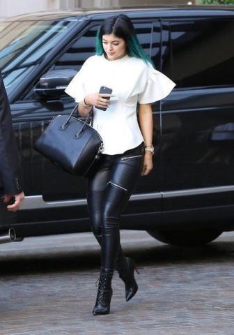 Να γιατί το δερμάτινο παντελόνι ταιριάζει σε όλες τις γυναίκες-Τα μυστικά για κάθε σωματότυπο