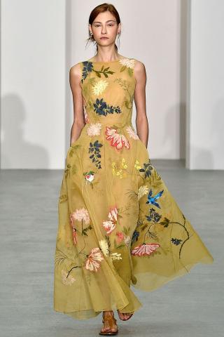 Spring/Summer 2017:Τα floral prints που κατέκλυσαν τα catwalks Spring/Summer 2017:Τα floral prints που κατέκλυσαν τα catwalks